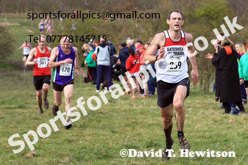 Men 35 to 60 in the 2023 BMAF Cross Country Champs., Wallsend. Photo: David T. Hewitson/Sports for All Pics